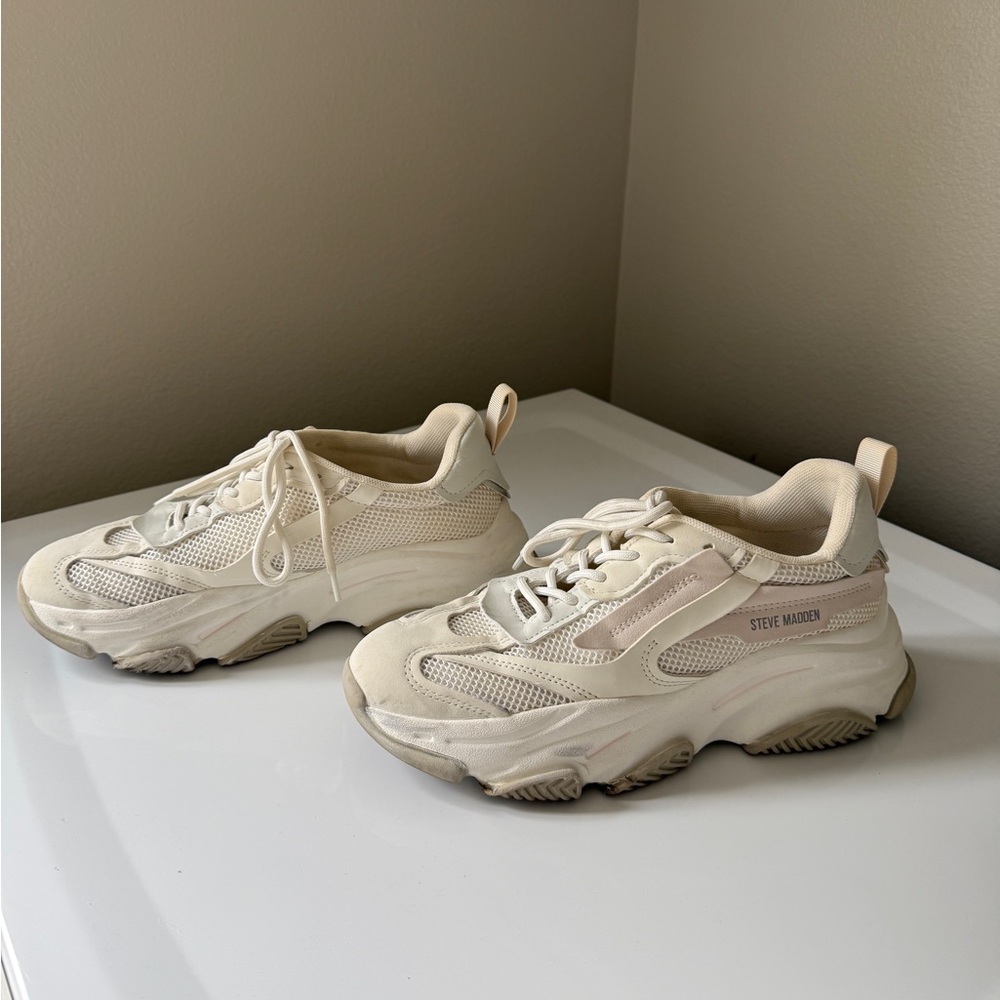 Steve Madden Women's Off-White Possession Sneakers